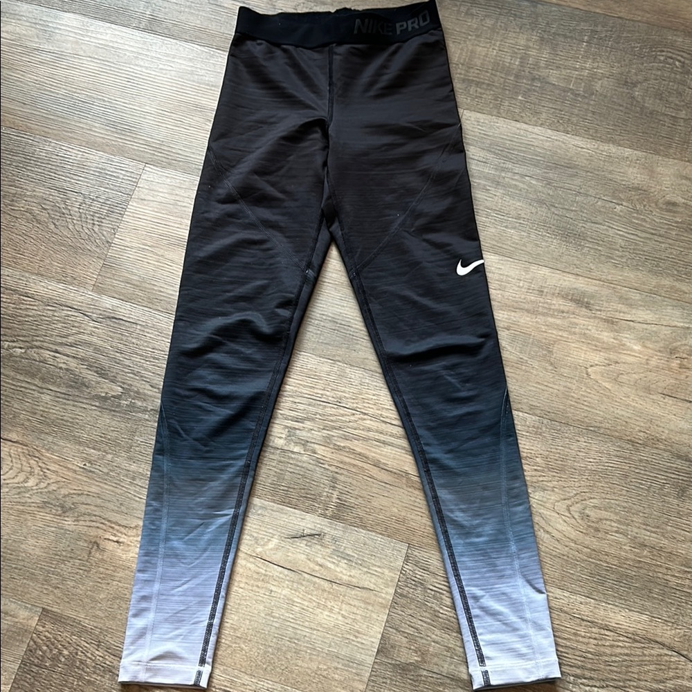 Women’s Nike Pro Hyperwarm Black to Gray Ombre Leggings
